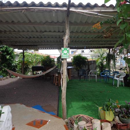 Hostal Nathaly 푸에르토 바케리조 모레노 외부 사진