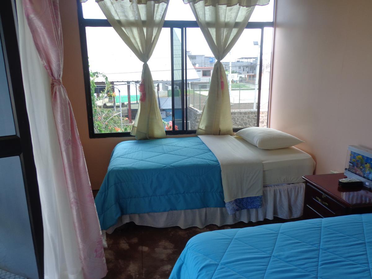 Hostal Nathaly 푸에르토 바케리조 모레노 외부 사진